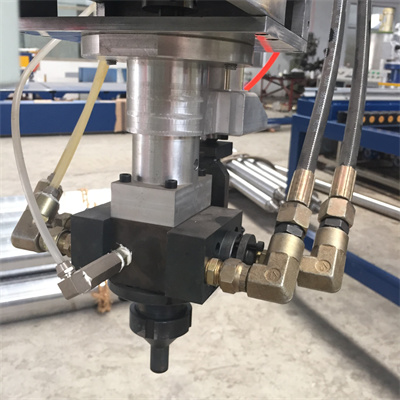 Mașină de spumă de înaltă presiune din fabrică Mașină de poliuretan Produse din spumă semi-rigidă